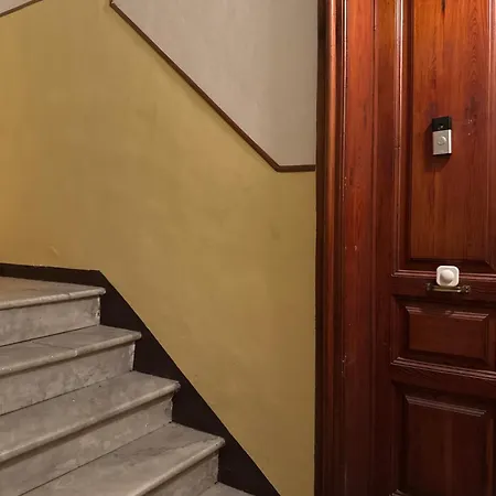 W Like On Hert Of Center Apartment Catania